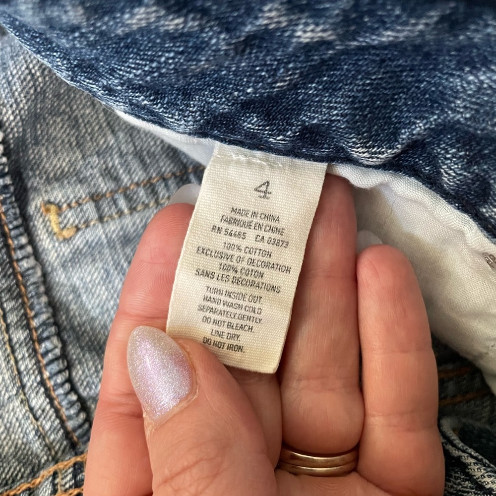 American Eagle Outfitters Women’s Sparkle Blue Jean Shorts Distressed Style - Picture 3 of 4